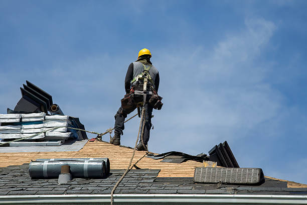 Professional Roof Replacement technician working in Lyndhurst, VA
